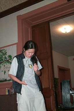 ewee fiddles with glasses